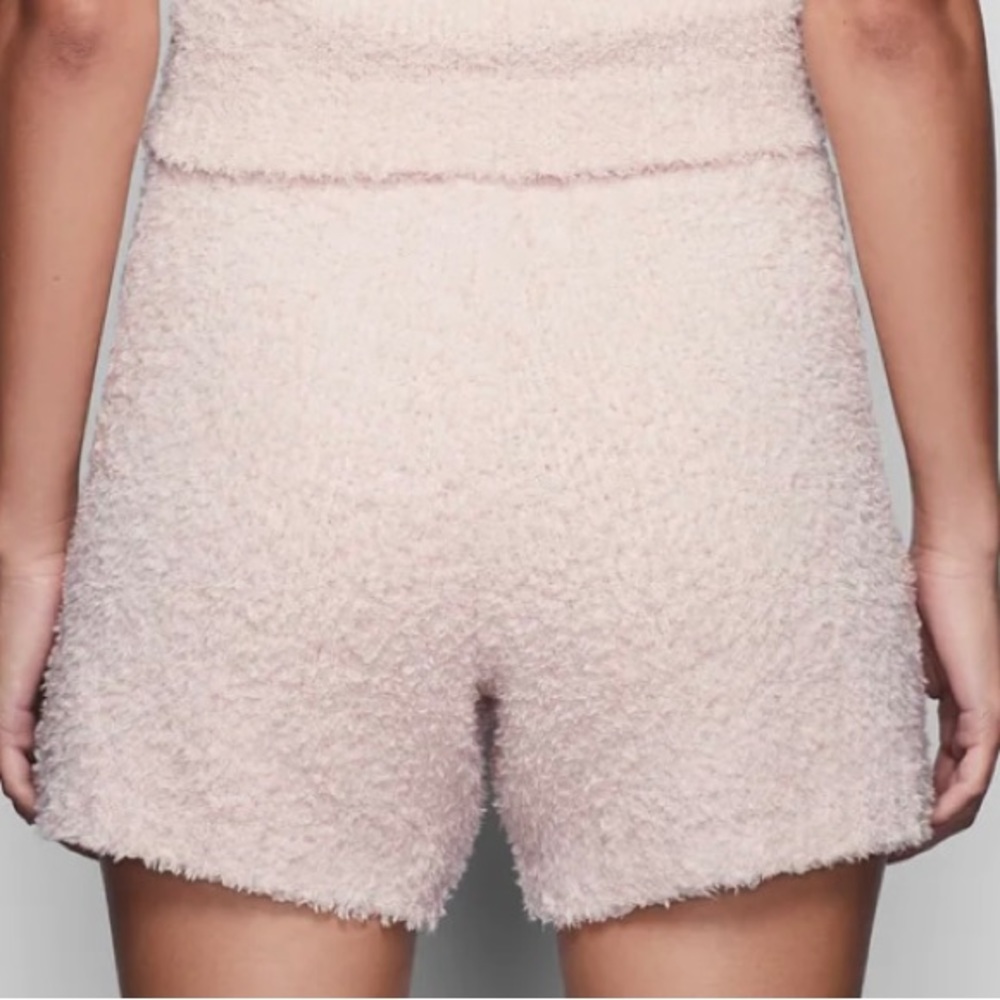 Cozy knit short